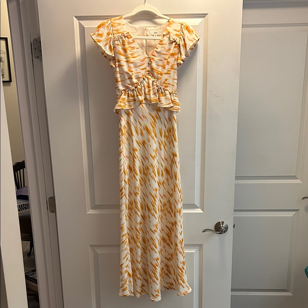 Elegant Yellow Midi Dress